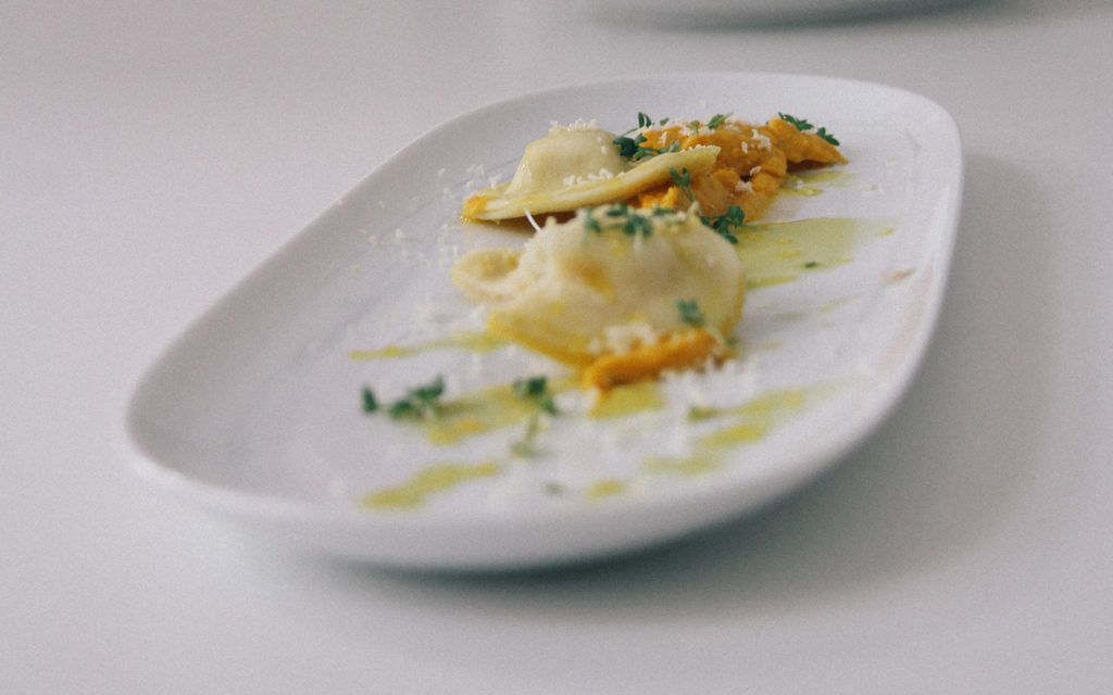 Zander-Ravioli mit Kürbiscreme