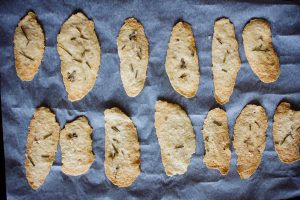 Olivenöl-Rosmarin Cracker