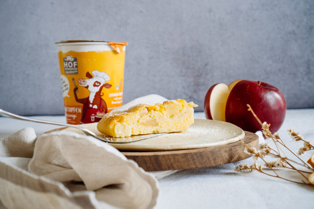 Herbstlicher Grieß-Topfenstrudel