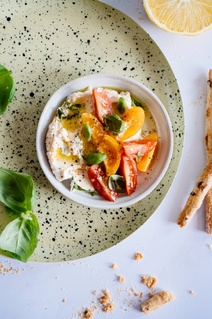 Ricotta Dip mit Zitrone und Kräutern