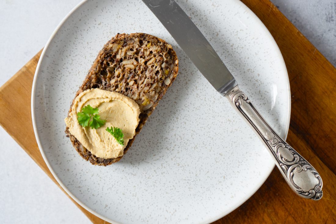 Saatenbrot ohne Mehl und ohne Hefe