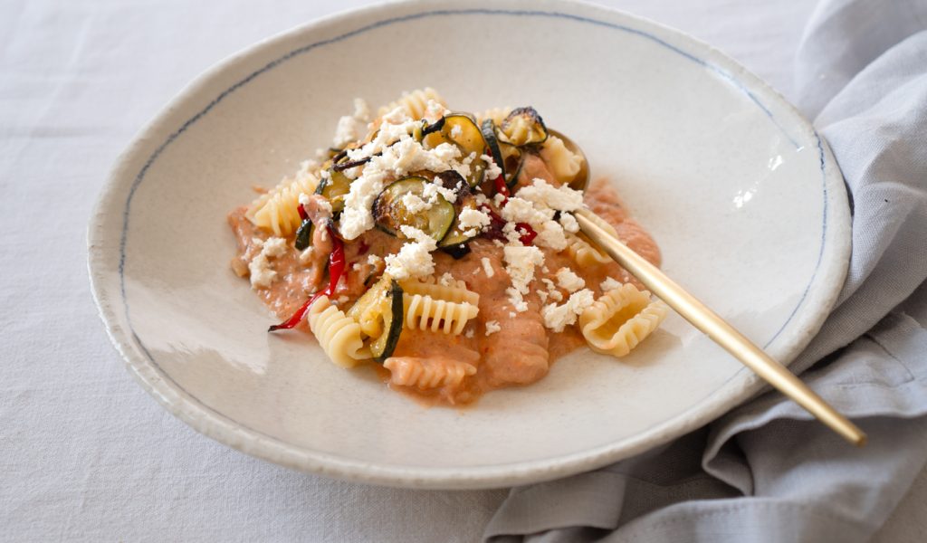 Mediterranes-Bohnensugo-Bröseltopfen-09